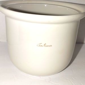 A hall vintage crock